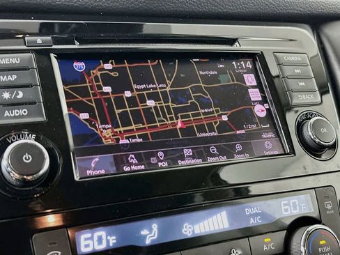Used 2018 Nissan Rogue SL FWD image 28
