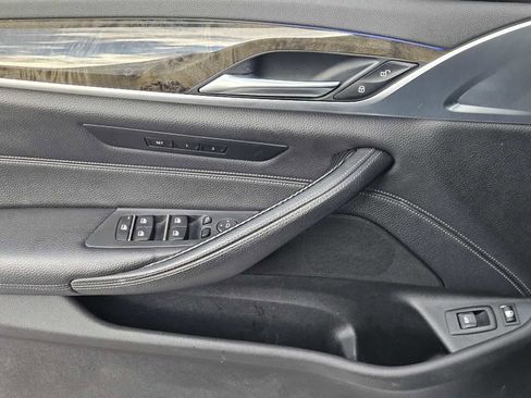 Used 2018 BMW 530e RWD image 21