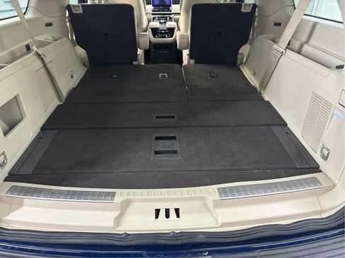 Used 2020 Lincoln Navigator L Reserve w/ Equipment Group 201A Reserve image 16