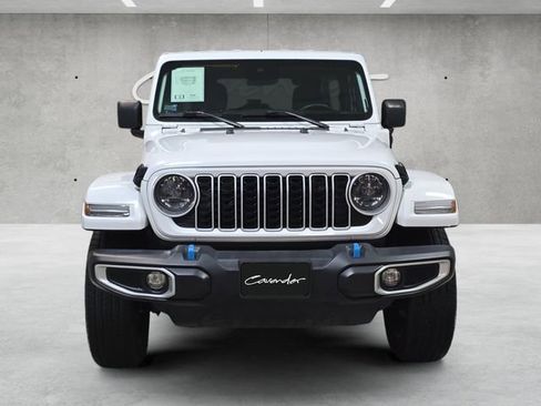 Used 2024 Jeep Wrangler Unlimited Sahara AWD/4WD image 18