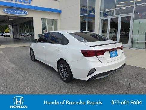Used 2023 Kia Forte GT-Line FWD image 3