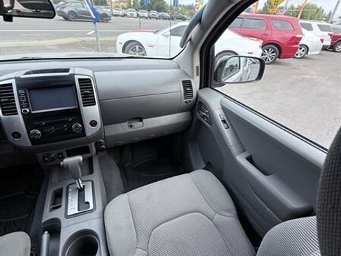 Used 2019 Nissan Frontier SV AWD/4WD image 18