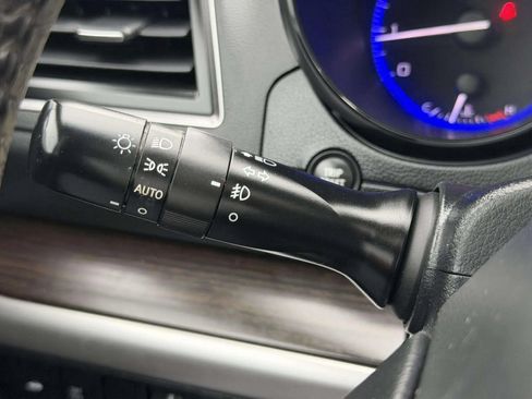 Used 2015 Subaru Legacy 2.5i Limited AWD/4WD image 40