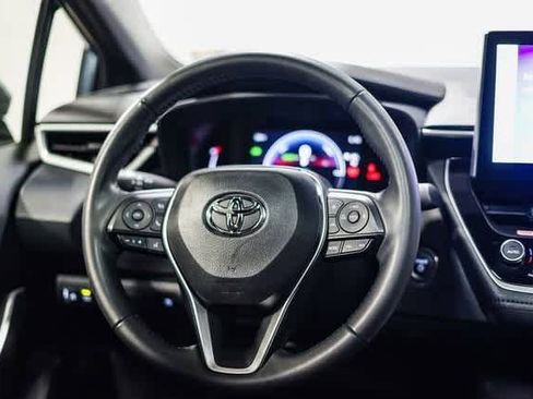 Certified 2025 Toyota Corolla SE image 16
