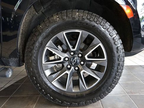 Used 2021 Chevrolet Suburban Z71 w/ Rear Media and Nav Package AWD/4WD image 61