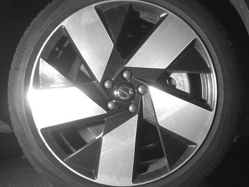 Used 2023 Volvo XC40 Recharge Ultimate w/ Protection Package Premier image 11