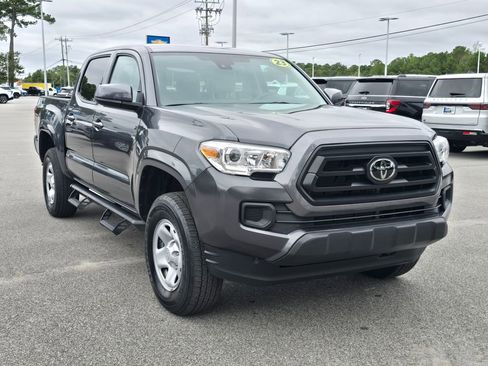 Used 2023 Toyota Tacoma SR image 1