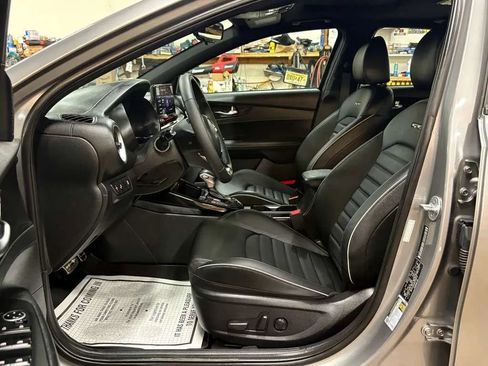 Used 2023 Kia Forte GT-Line w/ GT-Line Premium Package FWD image 17