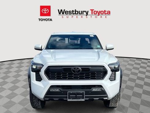 Certified 2025 Toyota Tacoma TRD Off-Road w/ TRD Off Road Upgrade Package image 3