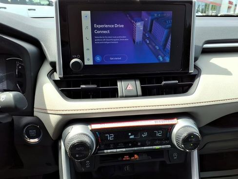 Used 2025 Toyota RAV4 XLE image 17