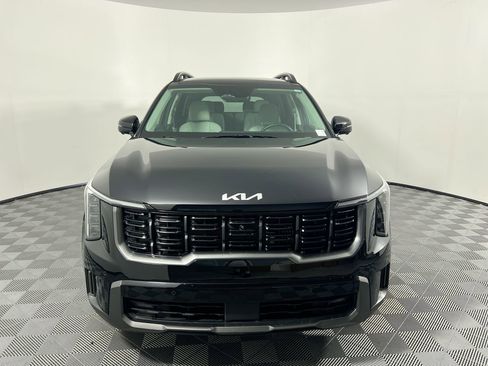 Certified 2025 Kia Sorento SX image 10