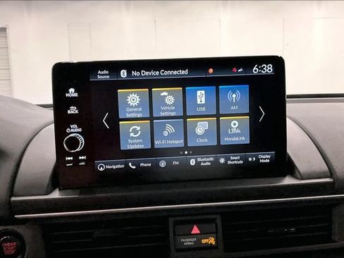 Used 2025 Honda Pilot Elite image 38