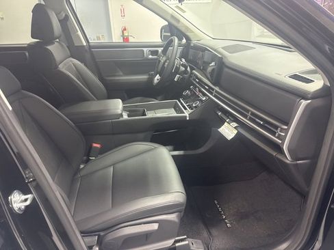 Used 2025 Hyundai Santa Fe SEL w/ Tow & Go Package image 24