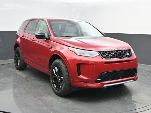 Used 2025 Land Rover Discovery Sport S image 9