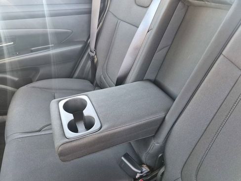 Used 2025 Hyundai Tucson SE image 26