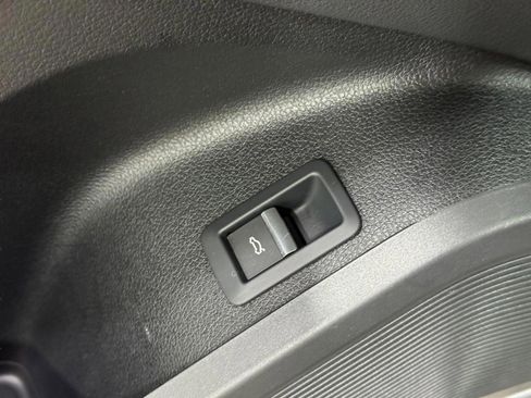 Used 2021 Audi Q5 Premium Plus w/ Premium Plus Package image 26