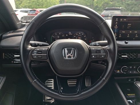 Used 2025 Honda Accord Sport image 20