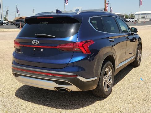 Used 2021 Hyundai Santa Fe SEL w/ Convenience Package FWD image 4