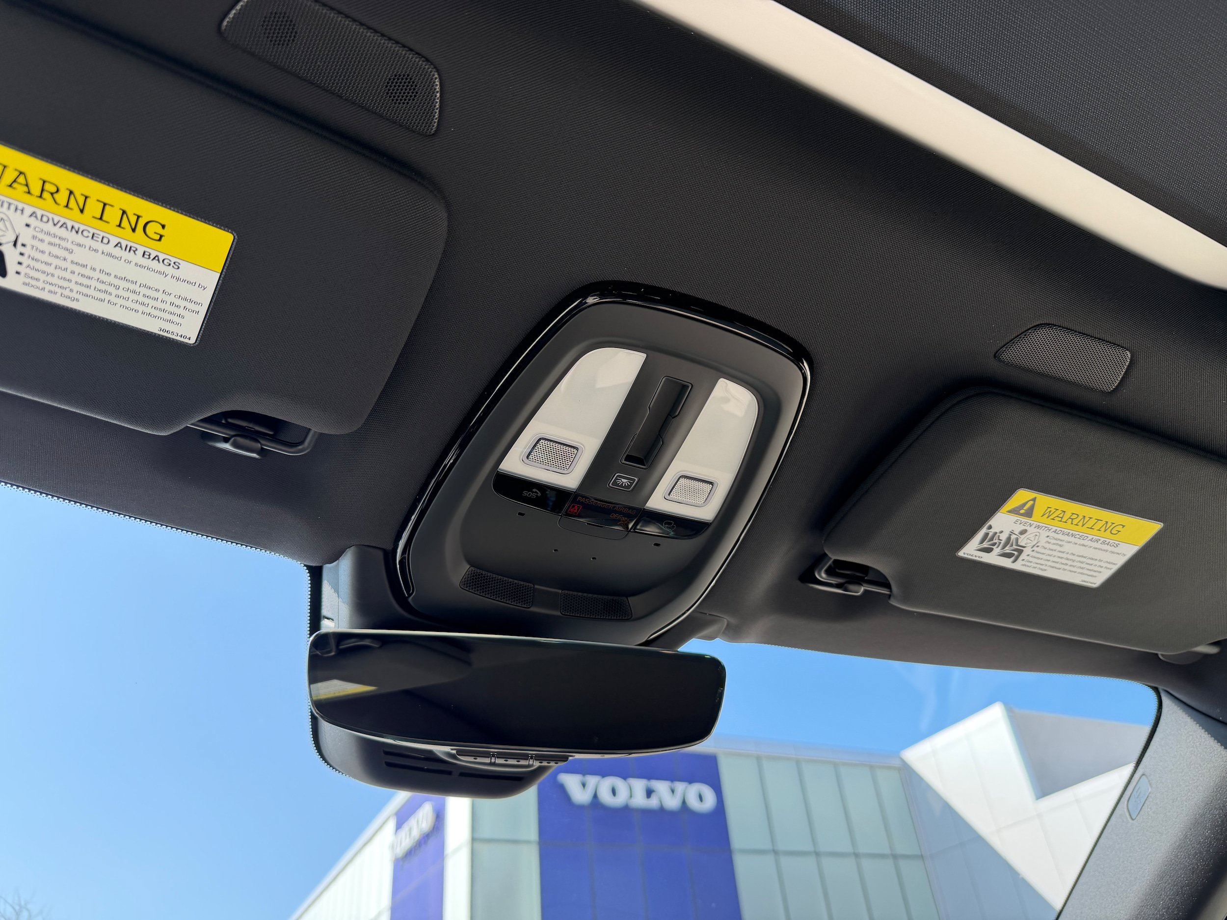 New 2026 Volvo XC90 B6 Plus w/ Protection Package Premier AWD/4WD image 16