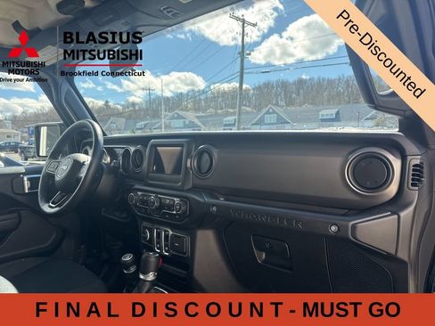 Used 2022 Jeep Wrangler Sport AWD/4WD image 40