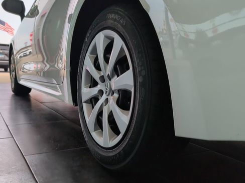 Used 2024 Toyota Corolla LE FWD image 9
