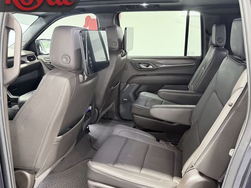 Used 2023 GMC Yukon XL Denali w/ Denali Reserve Package RWD image 15