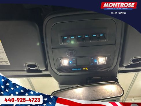 Used 2023 Ford Bronco Badlands image 18