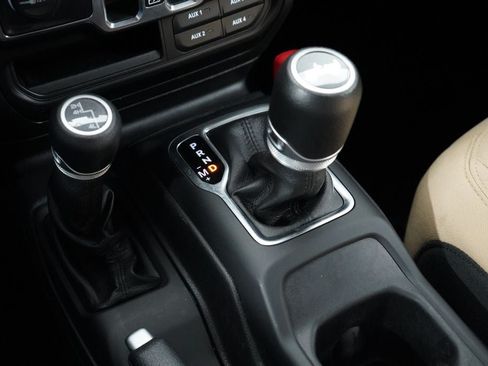 Used 2021 Jeep Wrangler Unlimited Sport AWD/4WD image 20