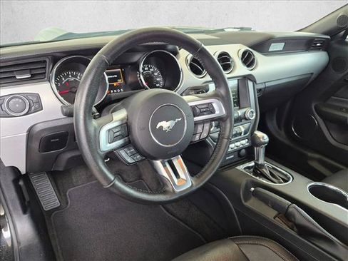 Used 2017 Ford Mustang Premium RWD image 10
