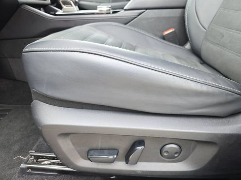 Used 2025 Mitsubishi Outlander SE AWD/4WD image 30