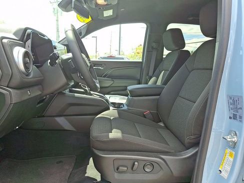 Certified 2025 Chevrolet Colorado LT AWD/4WD image 13