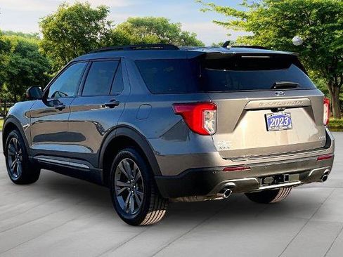 Certified 2023 Ford Explorer XLT w/ Equipment Group 202A AWD/4WD image 2