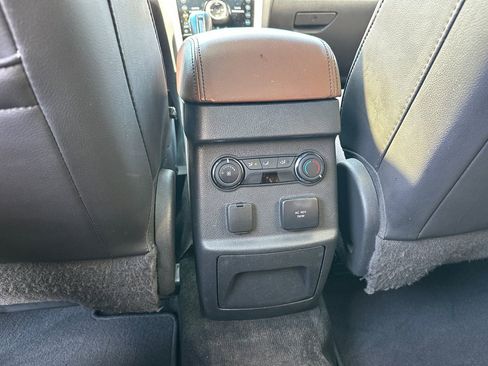 Used 2013 Ford Explorer Limited FWD image 23