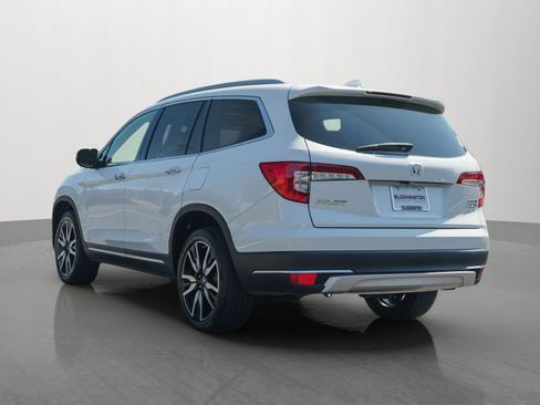 Used 2021 Honda Pilot Touring image 5