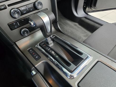 Used 2012 Ford Mustang Convertible image 41