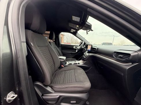 Used 2020 Ford Explorer XLT w/ Class III Trailer Tow Package image 27