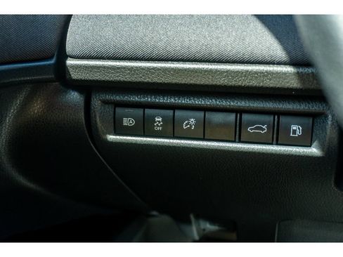 Used 2025 Toyota Camry LE FWD image 27
