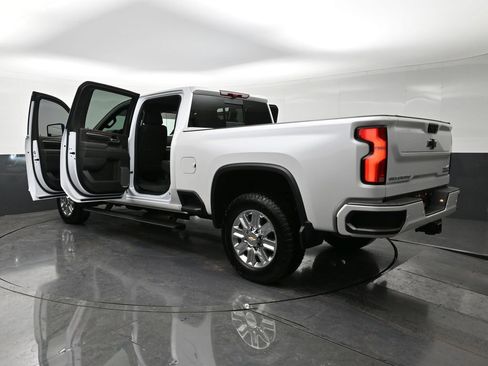 Used 2025 Chevrolet Silverado 2500 High Country w/ High Country Premium Package image 34