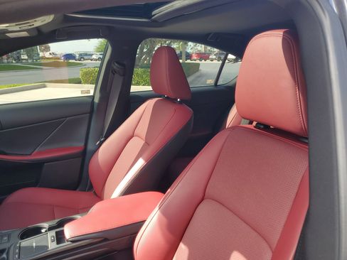 Used 2025 Lexus IS 300 w/ Comfort Package RWD image 20