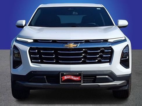 Used 2025 Chevrolet Equinox LT AWD/4WD image 2