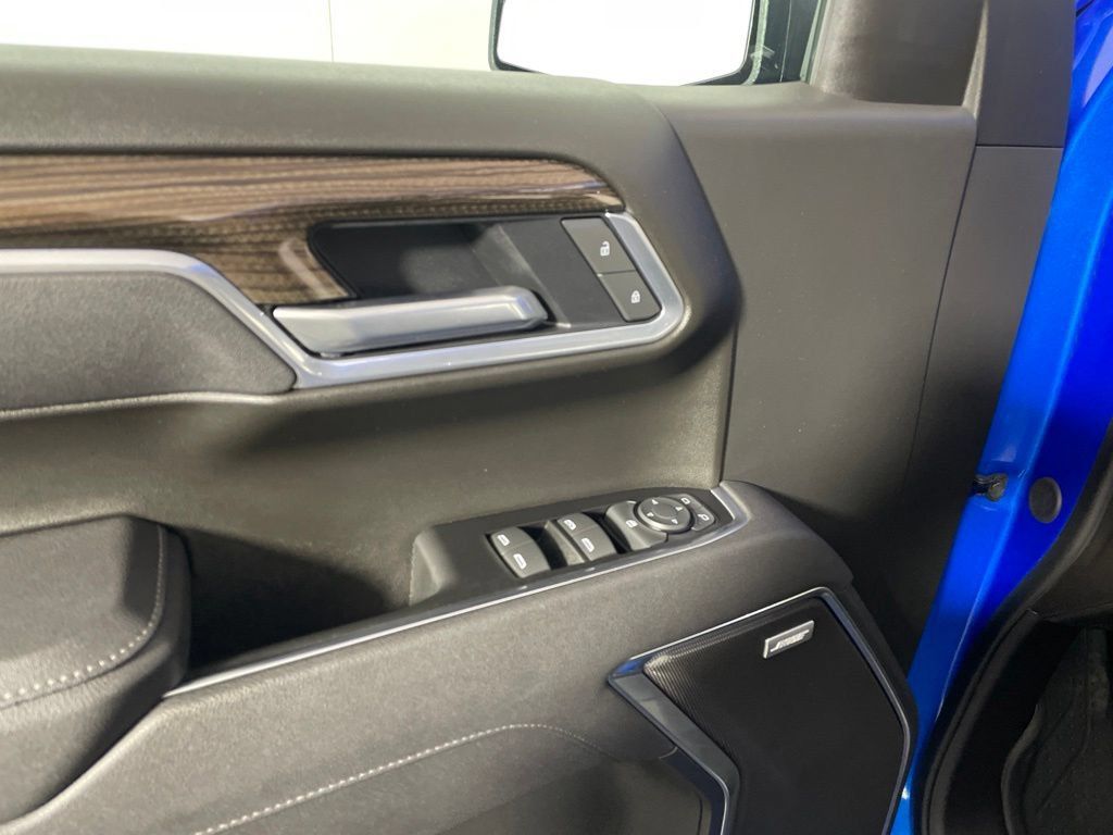 Used 2025 Chevrolet Silverado 1500 RST w/ All Star Edition Plus AWD/4WD image 10