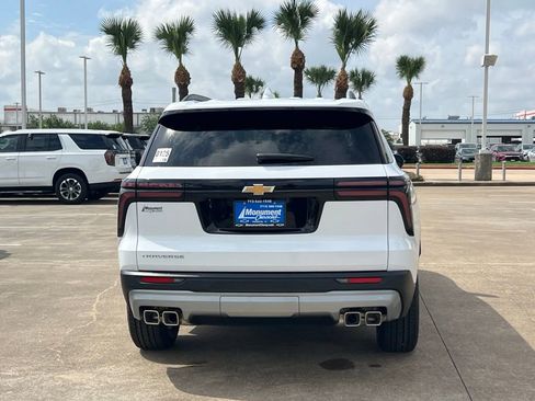 New 2026 Chevrolet Traverse LT FWD image 11