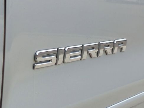 Used 2014 GMC Sierra 1500 SLE image 13