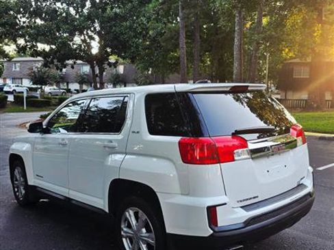 Used 2017 GMC Terrain SLE image 4