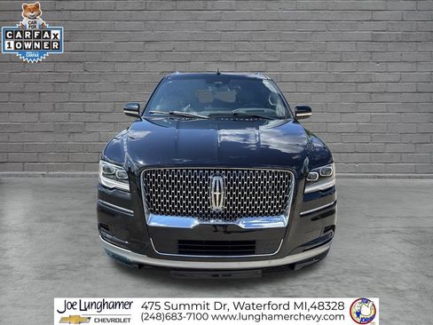 Used 2023 Lincoln Navigator Reserve AWD/4WD image 9