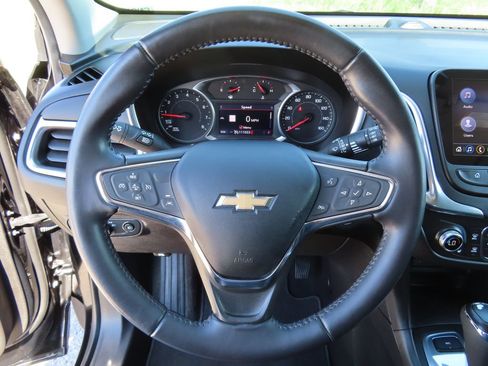 Used 2021 Chevrolet Equinox LT AWD/4WD image 18