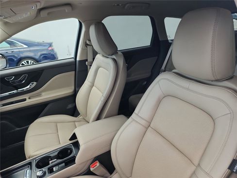 Used 2023 Lincoln Corsair Reserve image 14