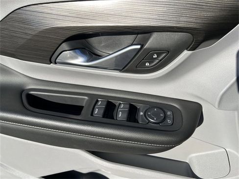 Certified 2024 GMC Terrain SLE image 14