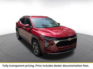 Used 2025 Chevrolet Trax LT FWD video 1