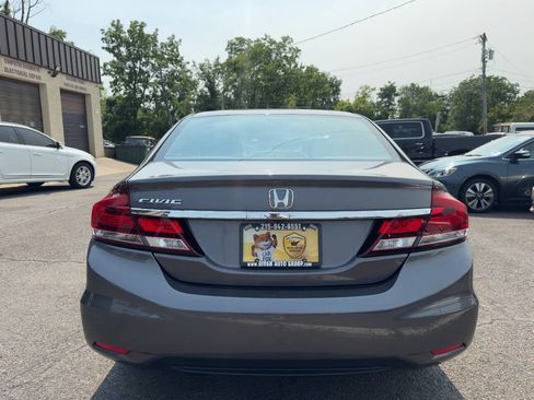 Used 2015 Honda Civic SE image 5